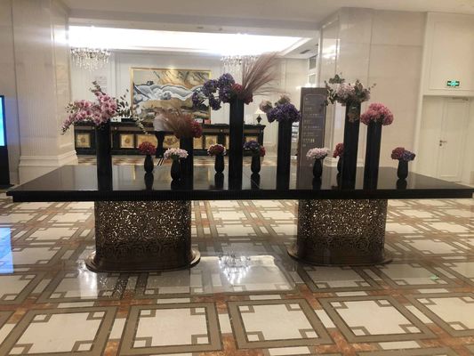 Fünf-Sternehotel-internationales Hotel-Gewohnheits-Speisetisch stellte abgrifffesten wasserdichten kundengebundenen Sofa Set ein