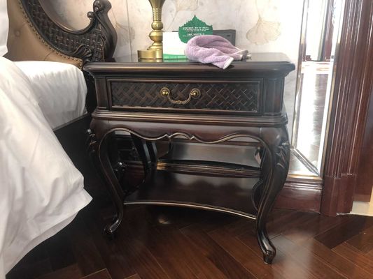 Fünf-Sternehotel-internationales Hotel-Gewohnheits-Speisetisch stellte abgrifffesten wasserdichten kundengebundenen Sofa Set ein