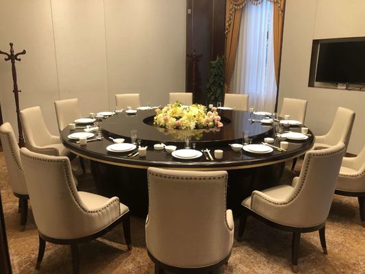 Fünf-Sternehotel-internationales Hotel-Gewohnheits-Speisetisch stellte abgrifffesten wasserdichten kundengebundenen Sofa Set ein