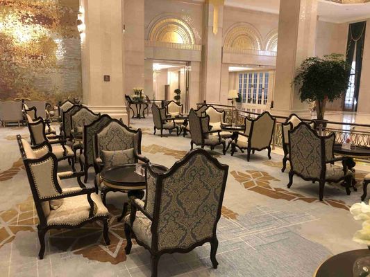 Fünf-Sternehotel-internationales Hotel-Gewohnheits-Speisetisch stellte abgrifffesten wasserdichten kundengebundenen Sofa Set ein